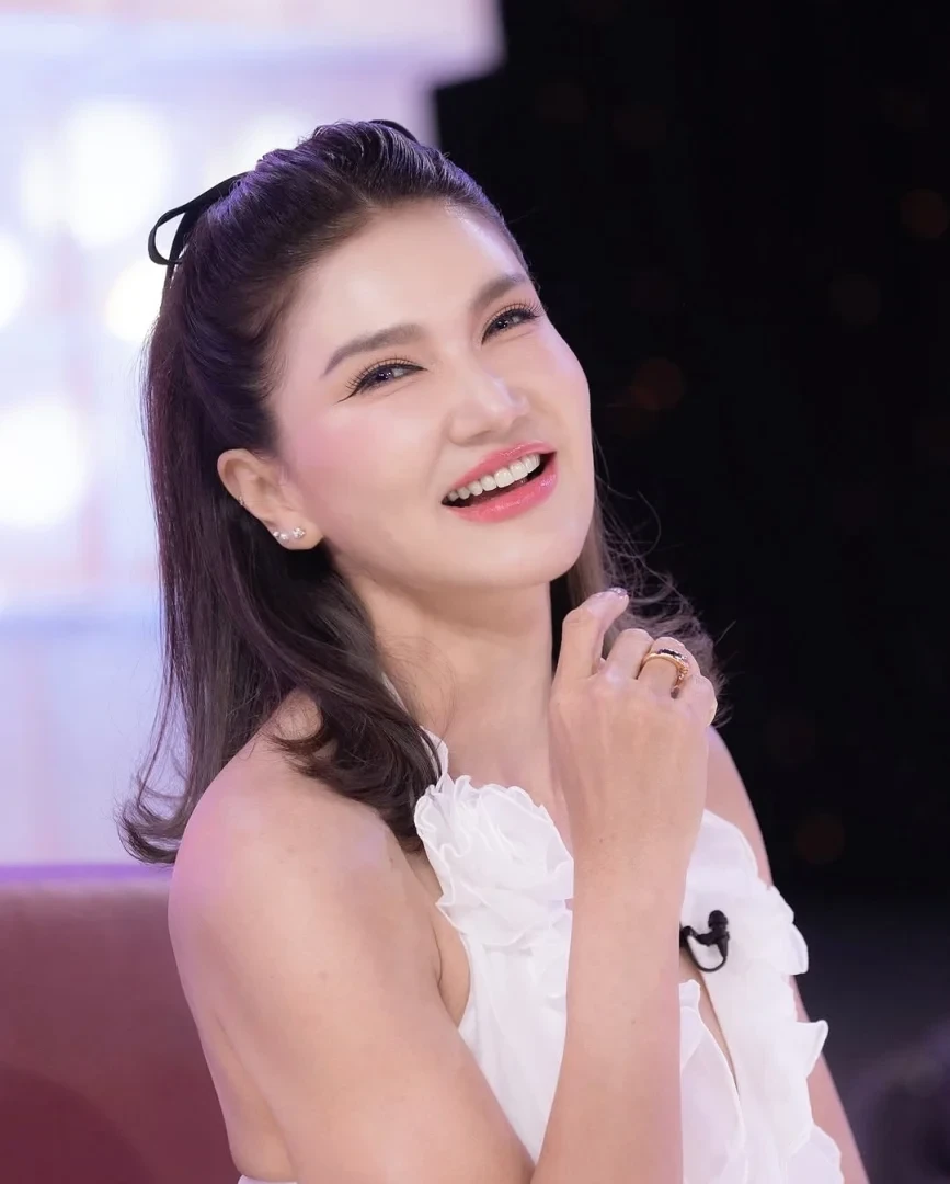 Ann Siriam Pakdeedumrongrit - Thai entertainment personnel