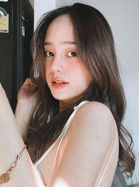Chonnikan Arnamwat - Thai entertainment personnel