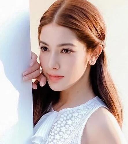 เกรซ พัชร์สิตา อธิอนันตศักดิ์ - บุคลากรบันเทิงไทย