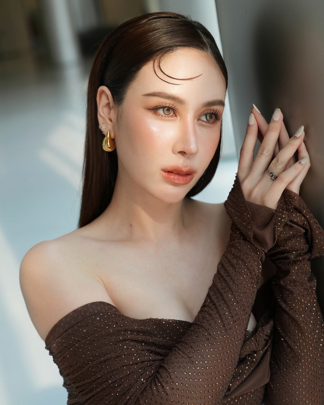Fai Weluree Ditsayabut - Thai entertainment personnel