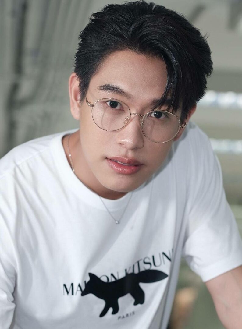 ปลื้ม ธยศทรณ์ ไวยฉัยยา - บุคลากรบันเทิงไทย